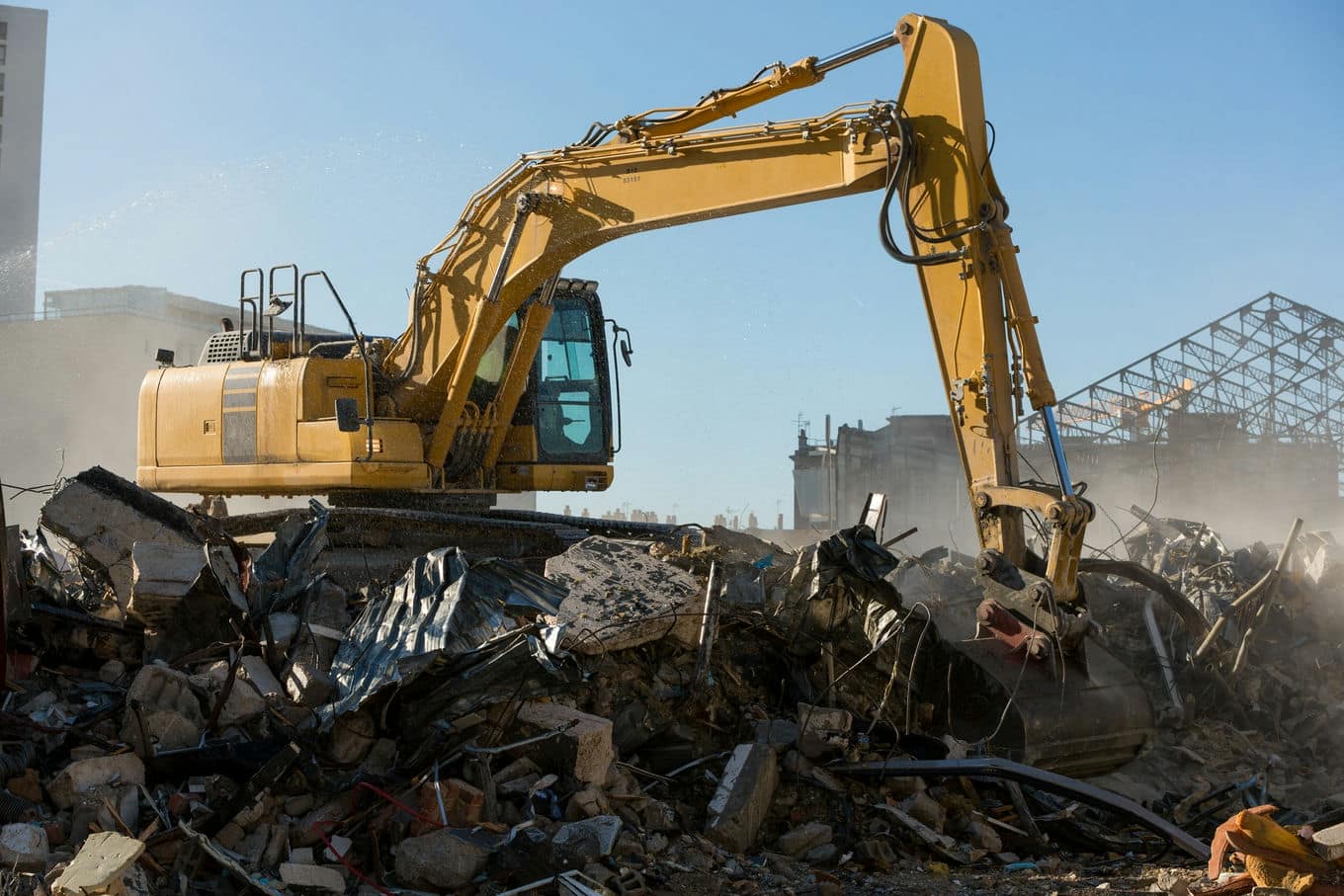 rozbiórka budynku przemysłowego